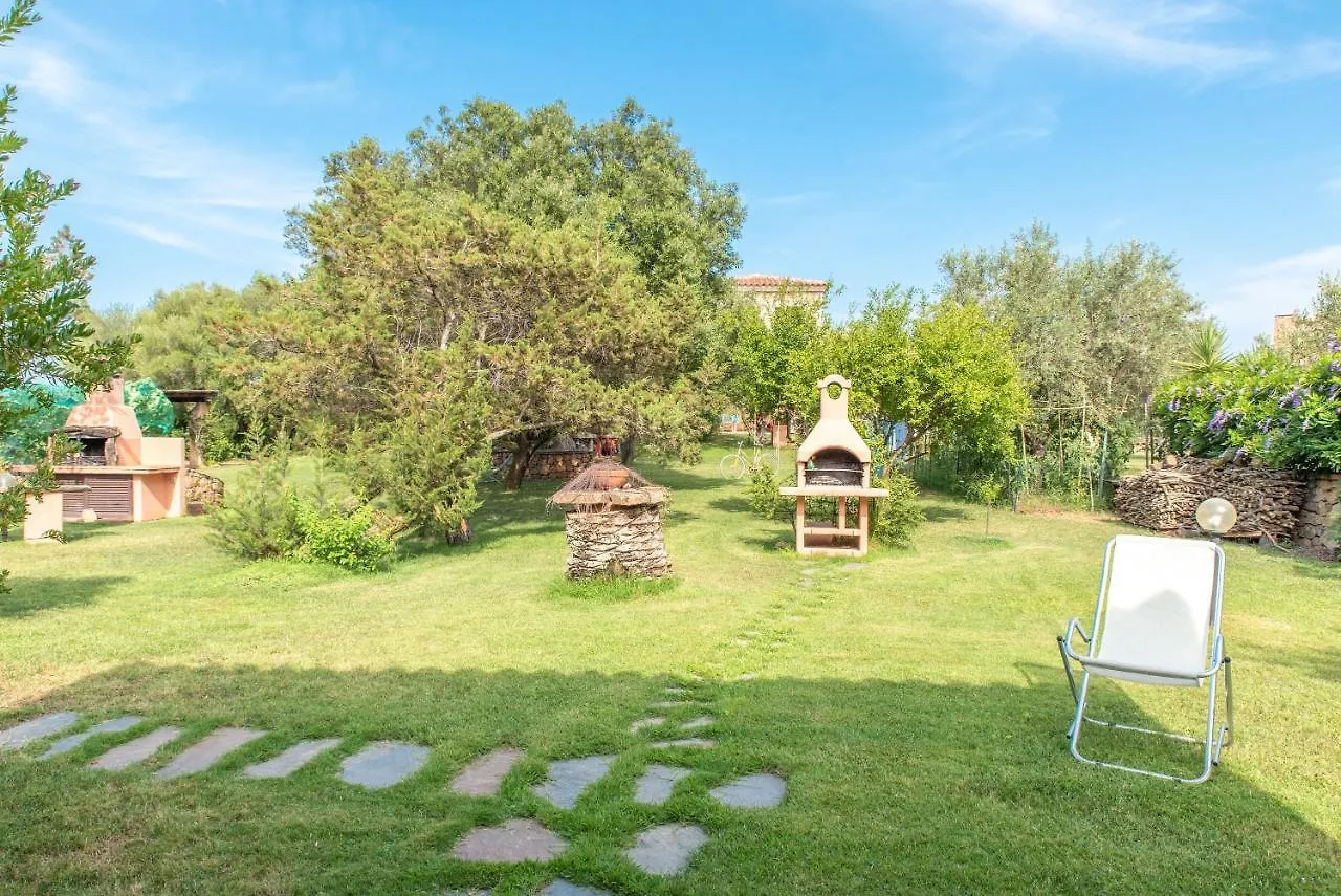 סאן תאודורו Villetta Corbezzolo 0*, סאן תאודורו איטליה